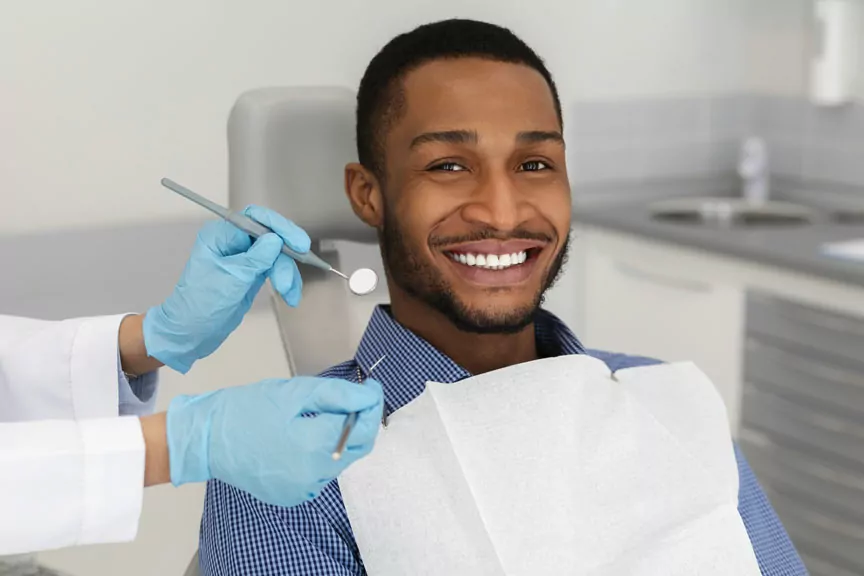 Teeth whitening Procedures Performed By Dentists In Toronto, ON